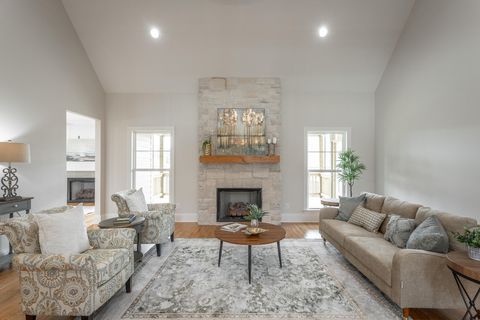 Tiny photo for 2212 Peterson Drive, Chattanooga, TN 37421 (MLS # 1525814)