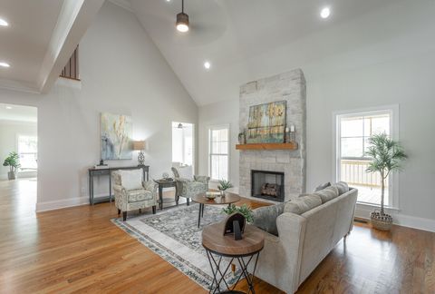 Tiny photo for 2212 Peterson Drive, Chattanooga, TN 37421 (MLS # 1525814)