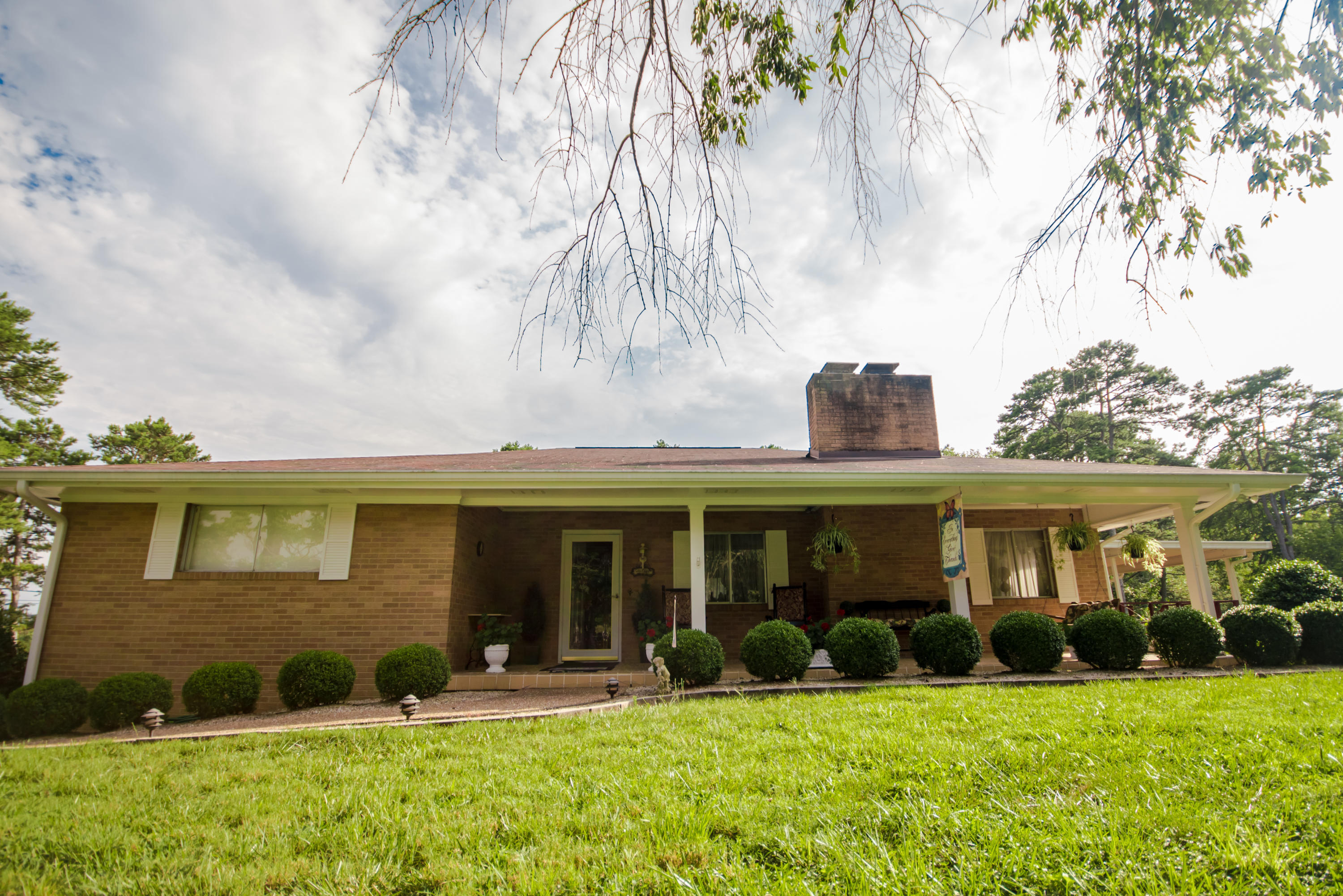 1338 Thrasher Pike, Hixson, Tennessee image 1