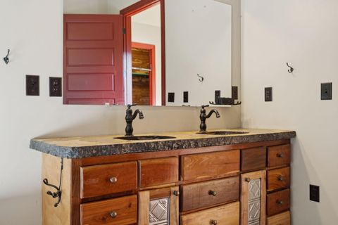 Tiny photo for 1014 Meroney Street, Chattanooga, TN 37405 (MLS # 1518059)