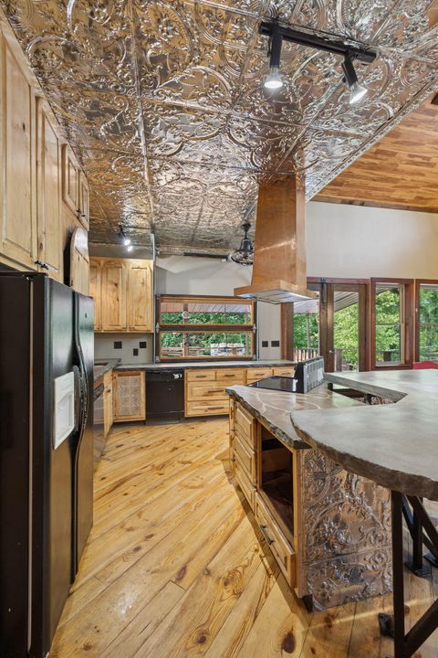 Tiny photo for 1014 Meroney Street, Chattanooga, TN 37405 (MLS # 1518059)