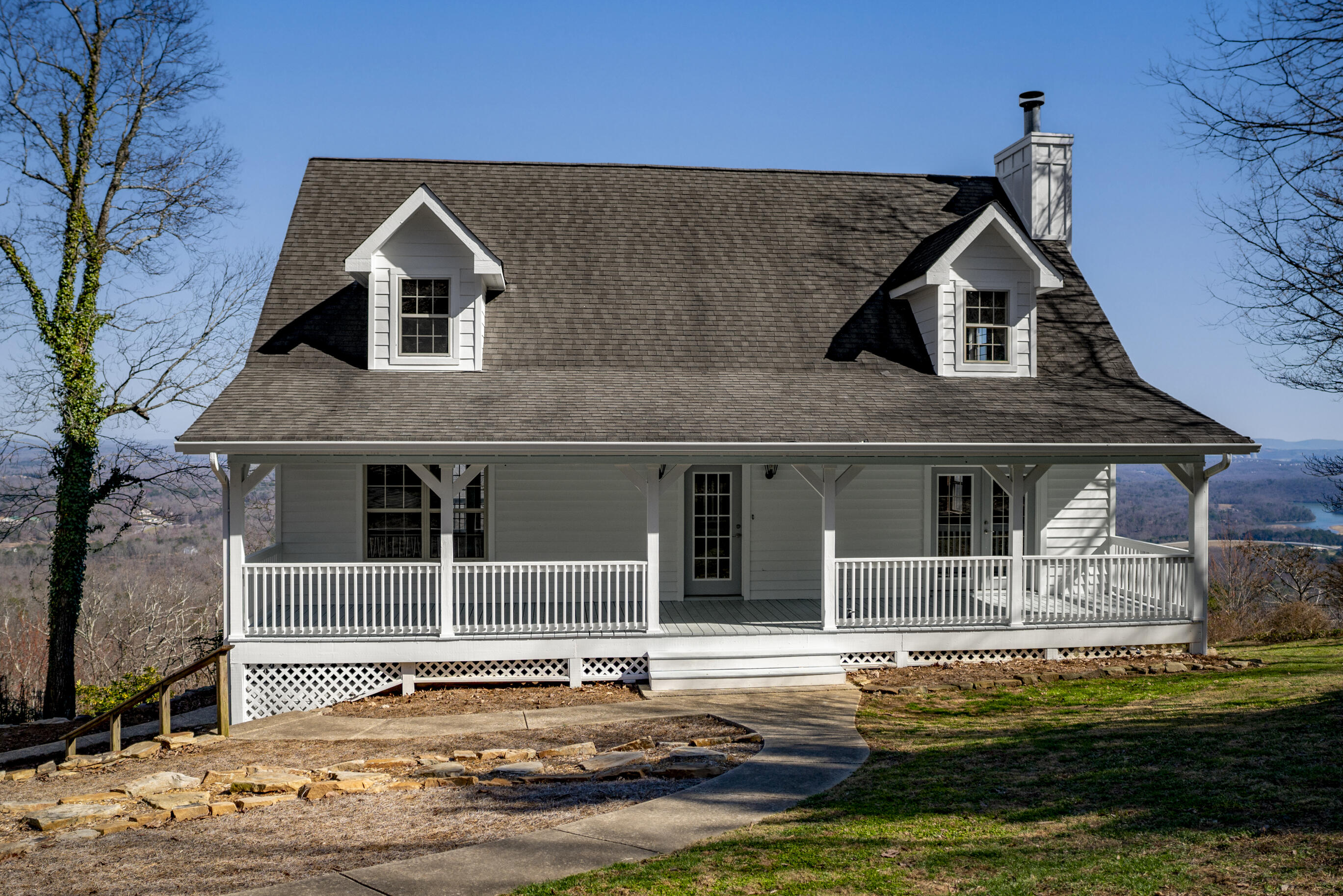 12128 Laurbrow Road, Soddy Daisy, Tennessee image 8