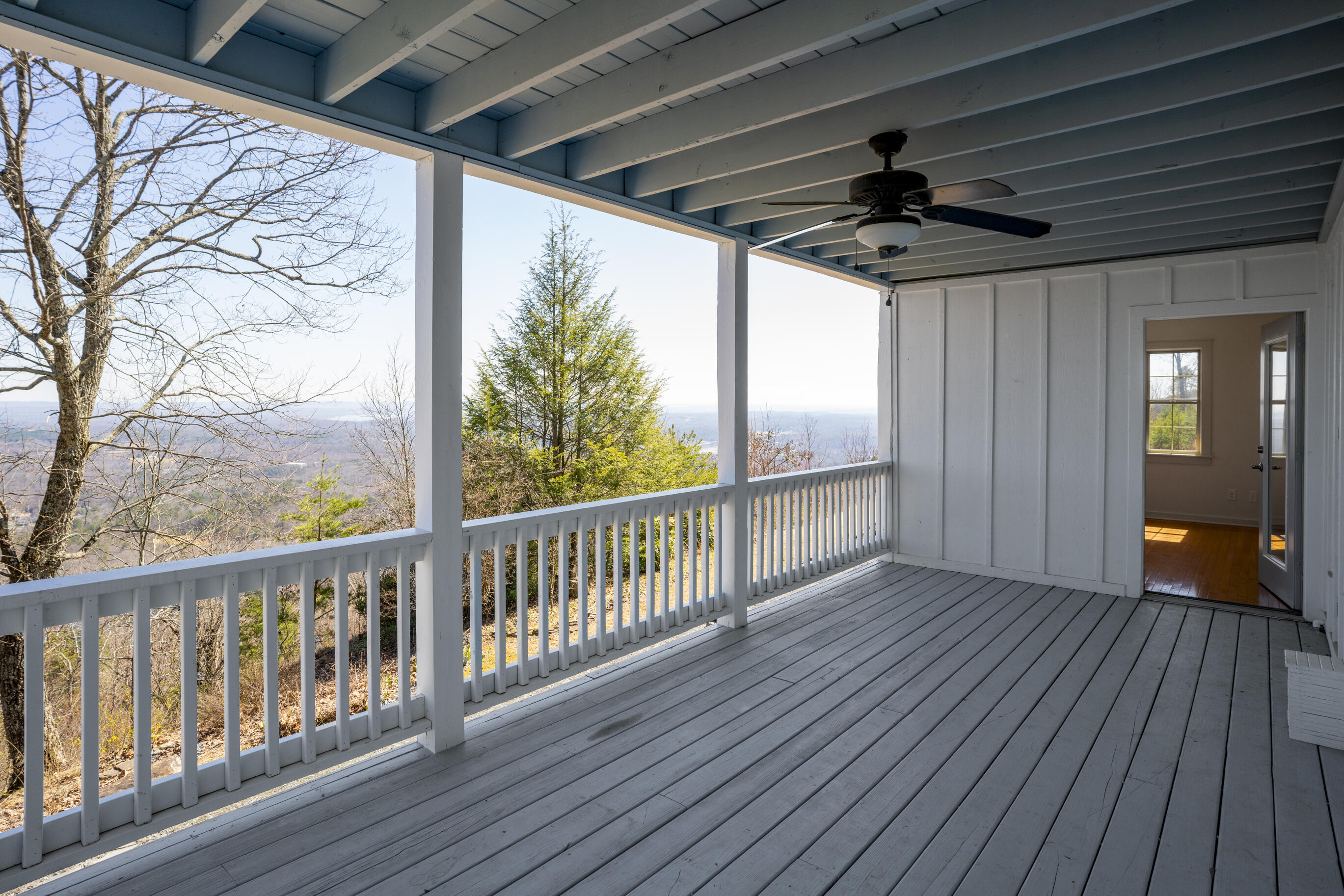 12128 Laurbrow Road, Soddy Daisy, Tennessee image 45