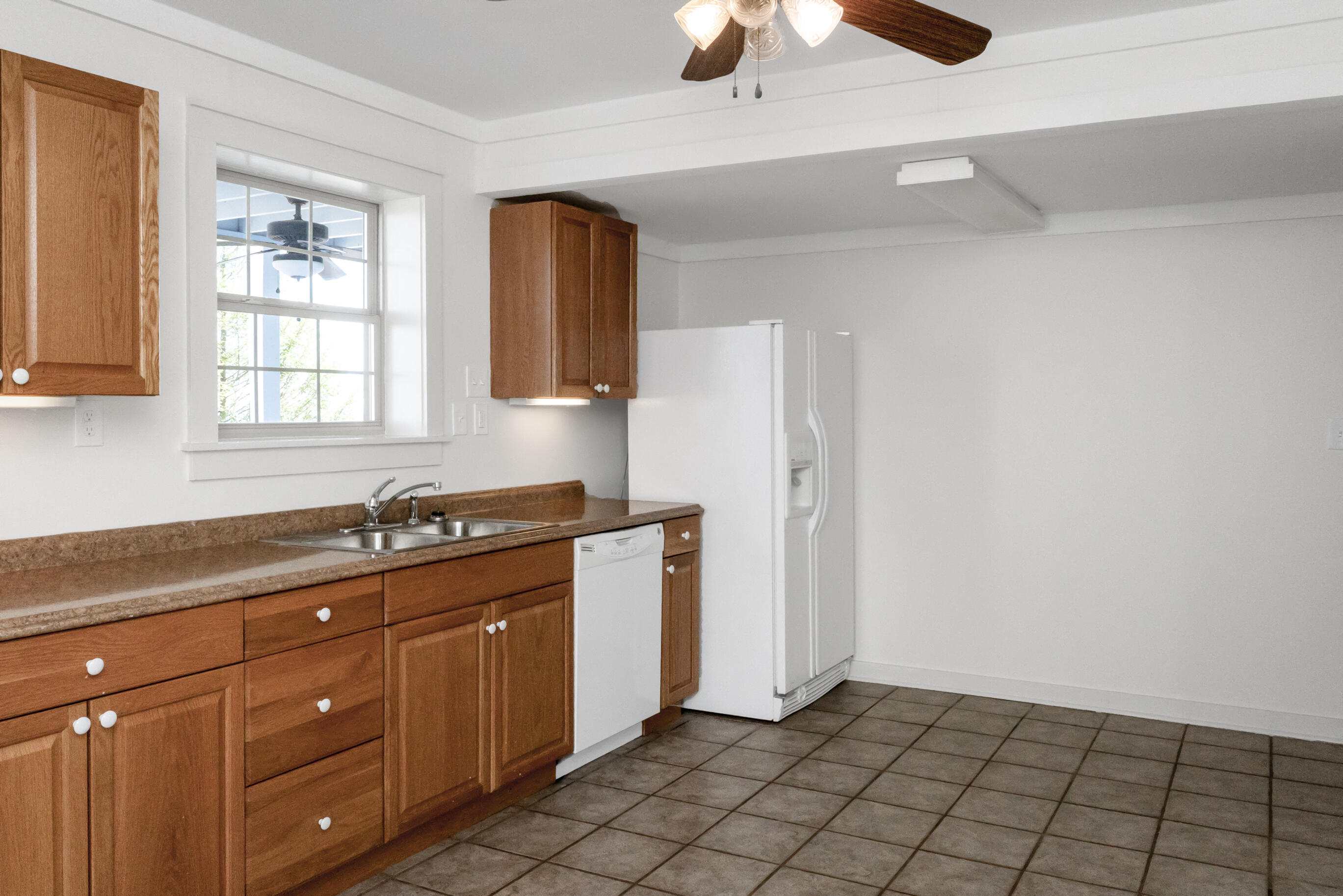 12128 Laurbrow Road, Soddy Daisy, Tennessee image 39