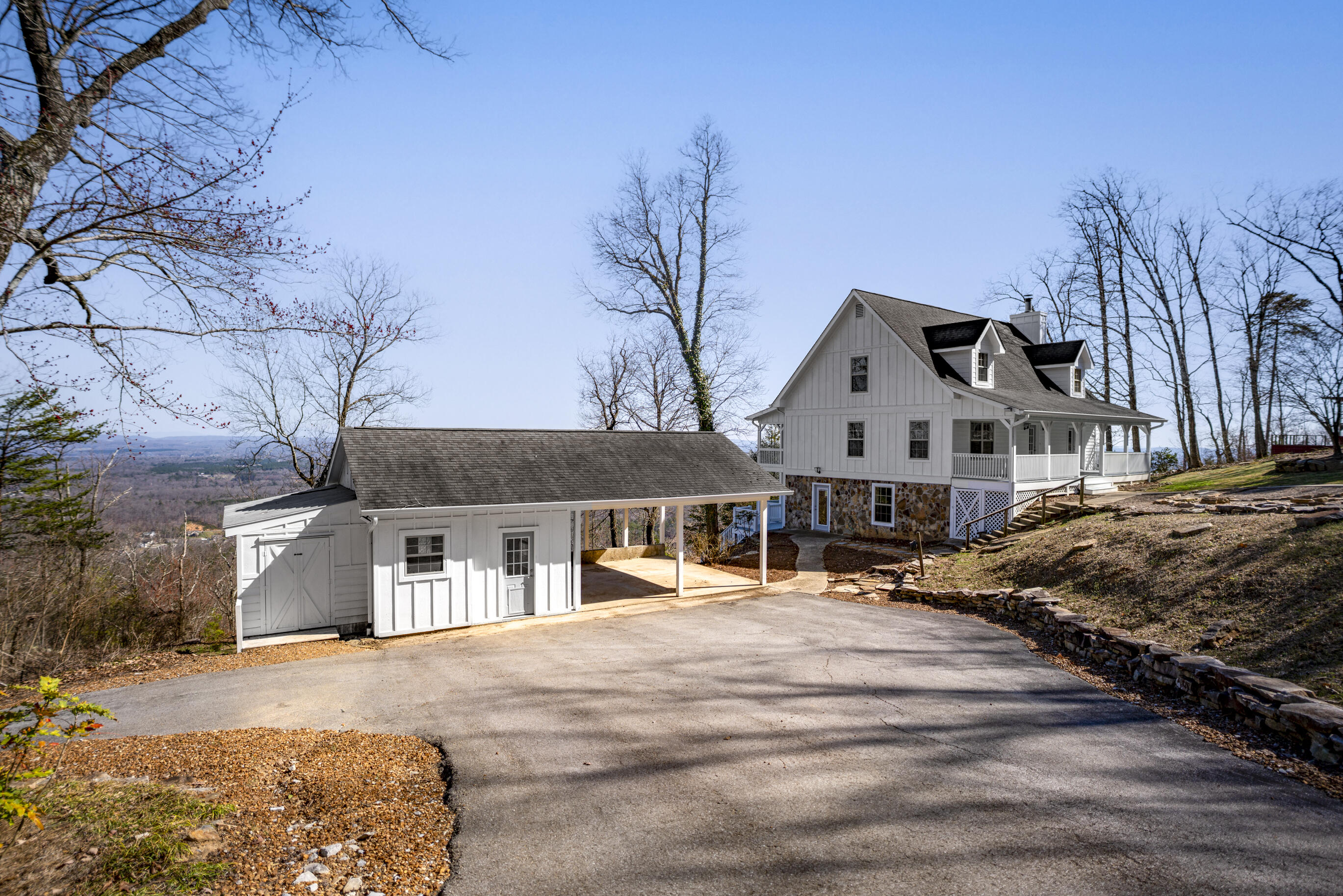 12128 Laurbrow Road, Soddy Daisy, Tennessee image 4