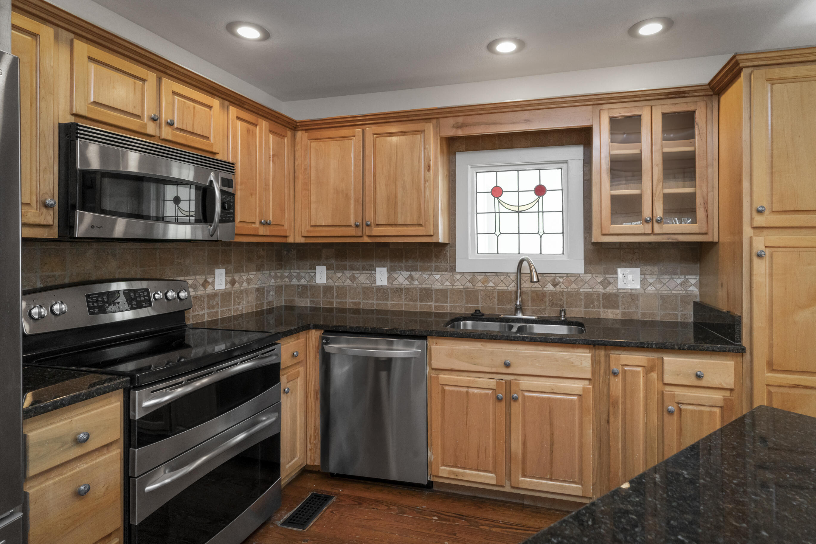 12128 Laurbrow Road, Soddy Daisy, Tennessee image 17