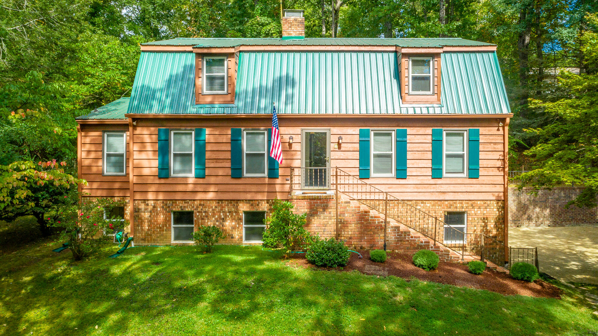821 Ravine Road, Signal Mountain, Tennessee image 1