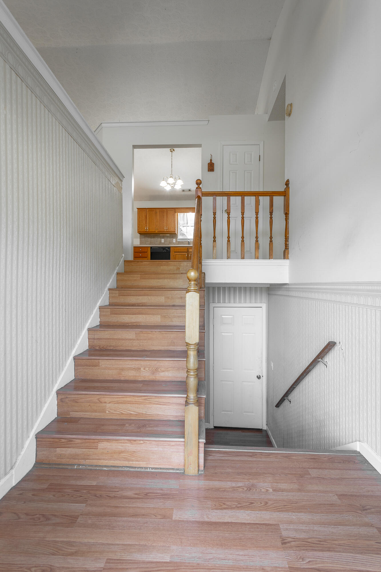 325 Glenda Lane