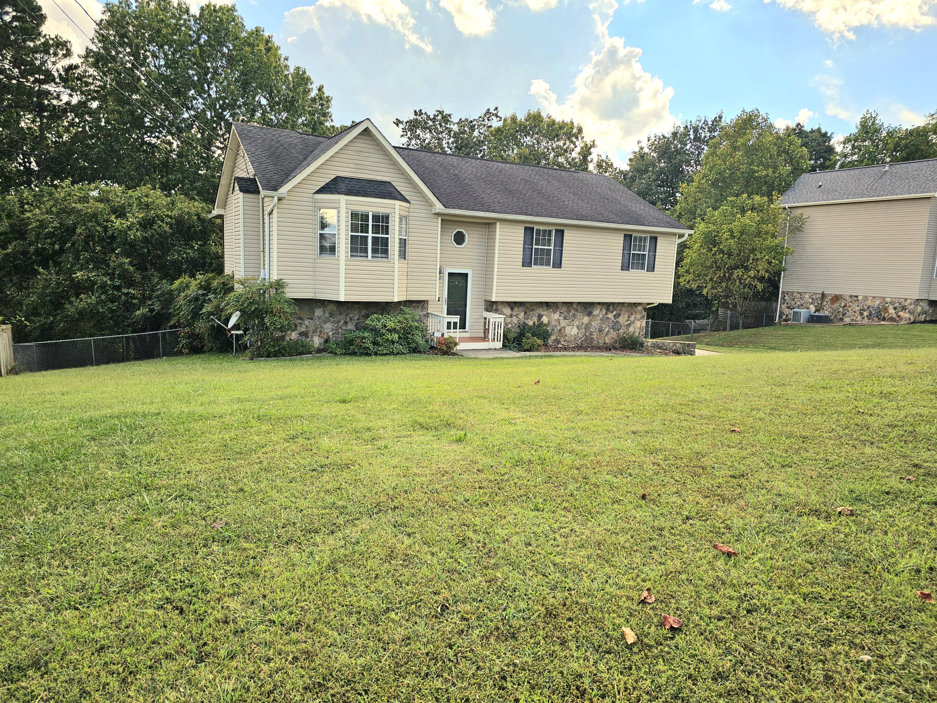 325 Glenda Lane