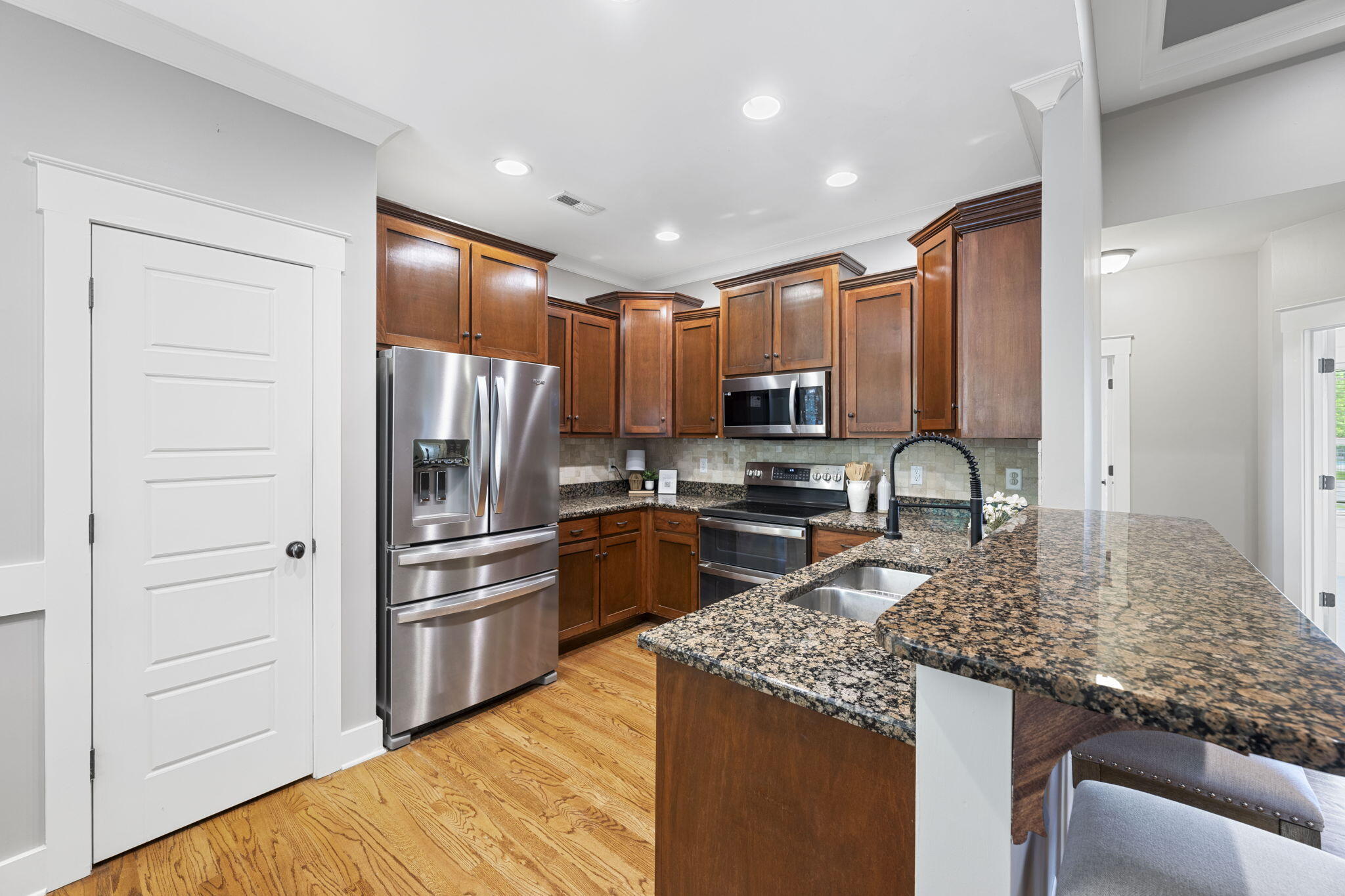 8665 Seven Lakes Drive, Ooltewah, Tennessee image 14