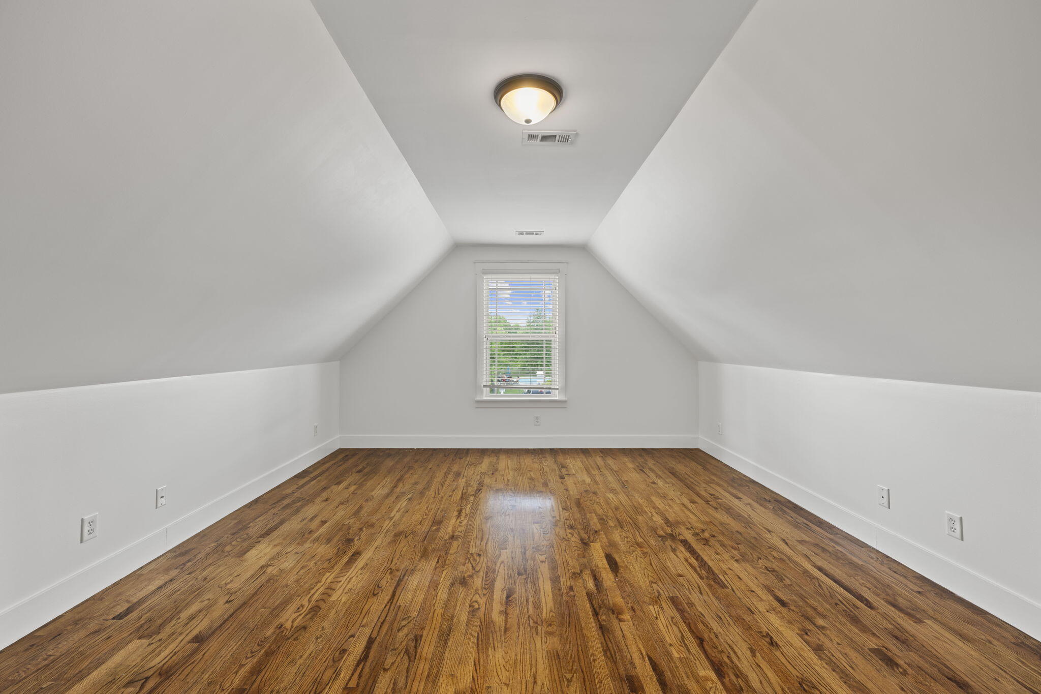 8665 Seven Lakes Drive, Ooltewah, Tennessee image 36