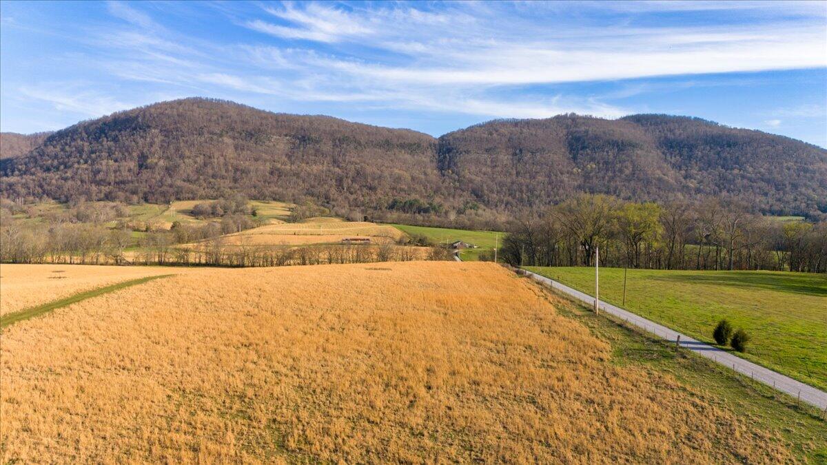 11414 Upper East Valley Road, Pikeville, Tennessee image 8