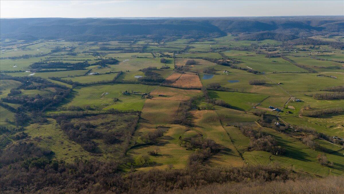 11414 Upper East Valley Road, Pikeville, Tennessee image 18