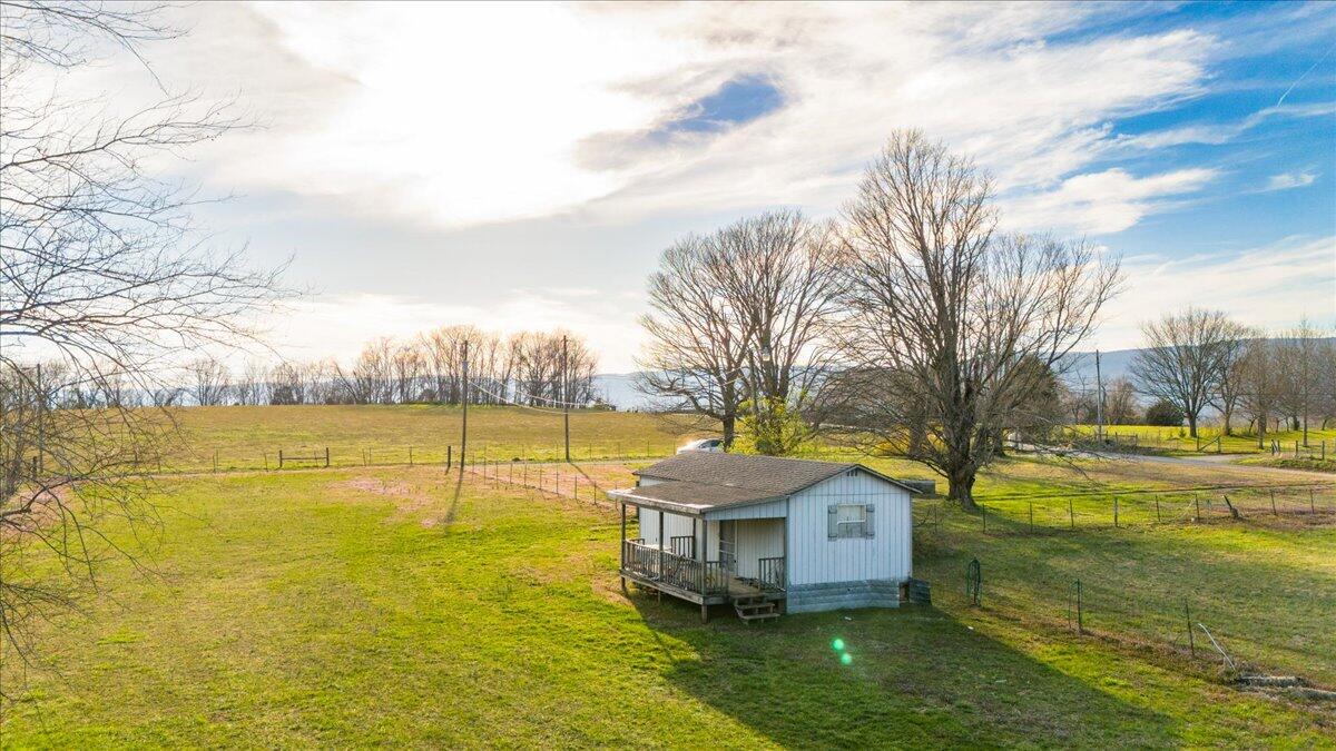 11414 Upper East Valley Road, Pikeville, Tennessee image 7