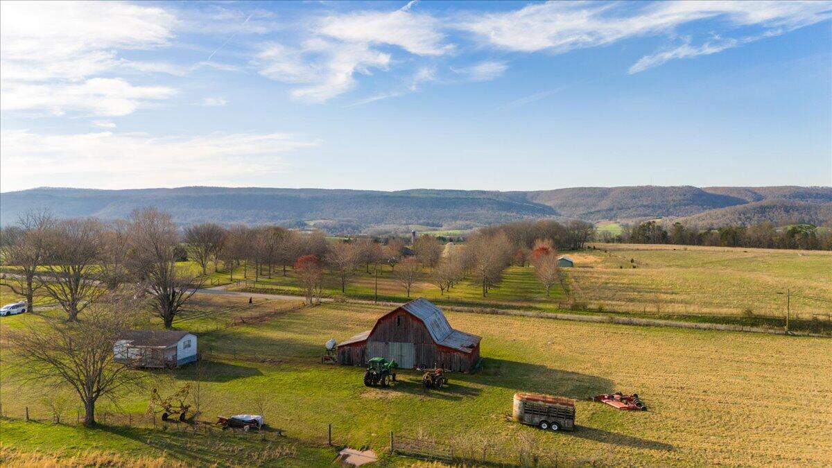 11414 Upper East Valley Road, Pikeville, Tennessee image 5