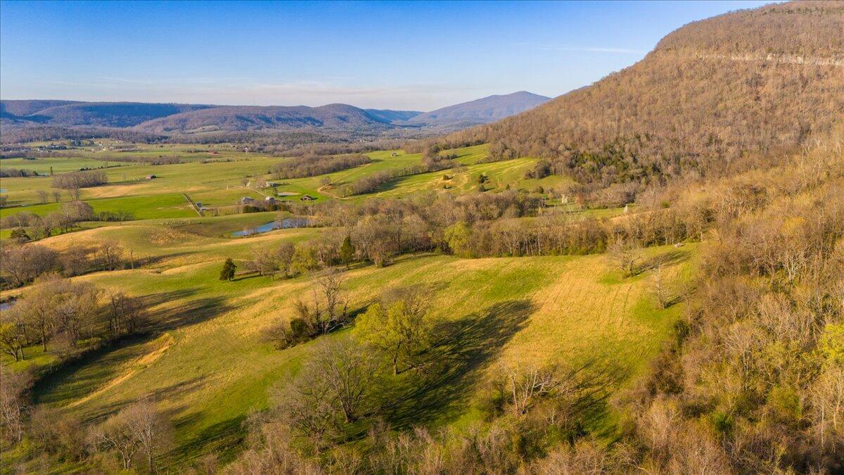 11414 Upper East Valley Road, Pikeville, Tennessee image 16