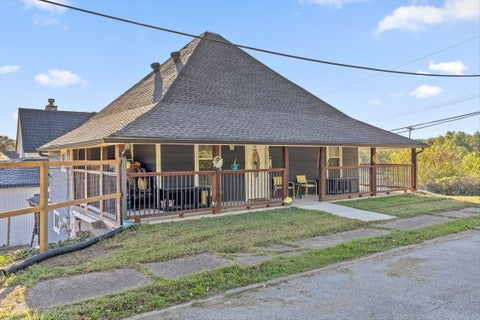 Photo of 214 Houser Street, Chattanooga, TN 37405 (MLS # 1545247)