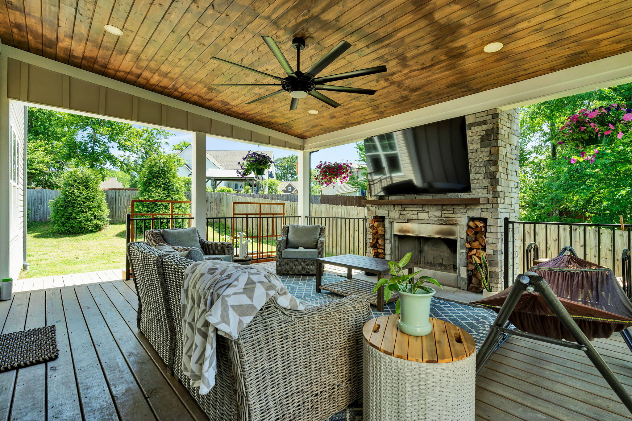 8114 Ashby Gap Way