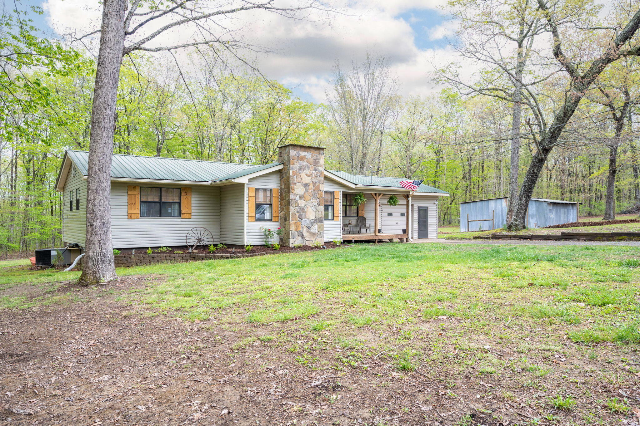 1002 Crowe Circle, Soddy Daisy, Tennessee image 3