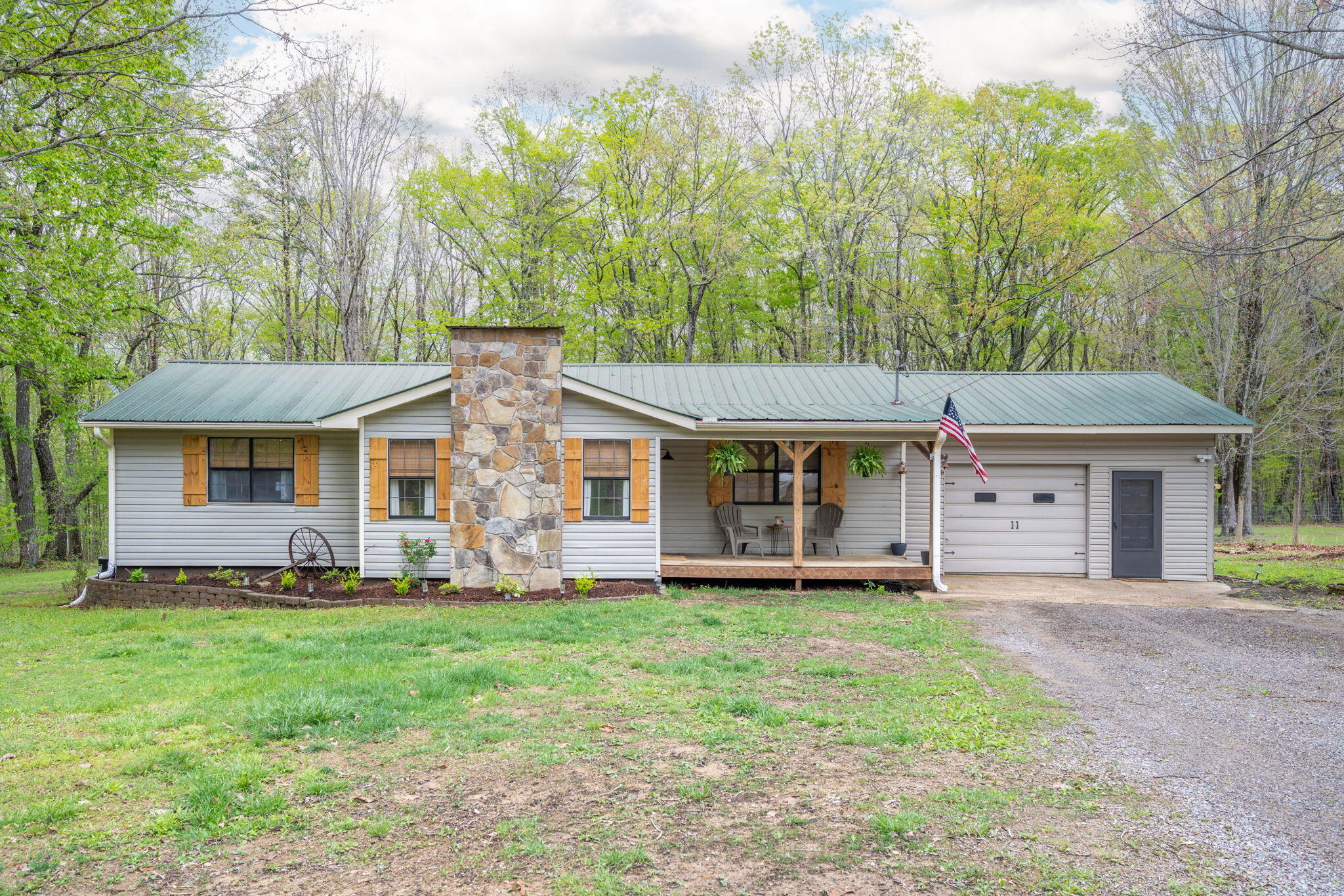 1002 Crowe Circle, Soddy Daisy, Tennessee image 1
