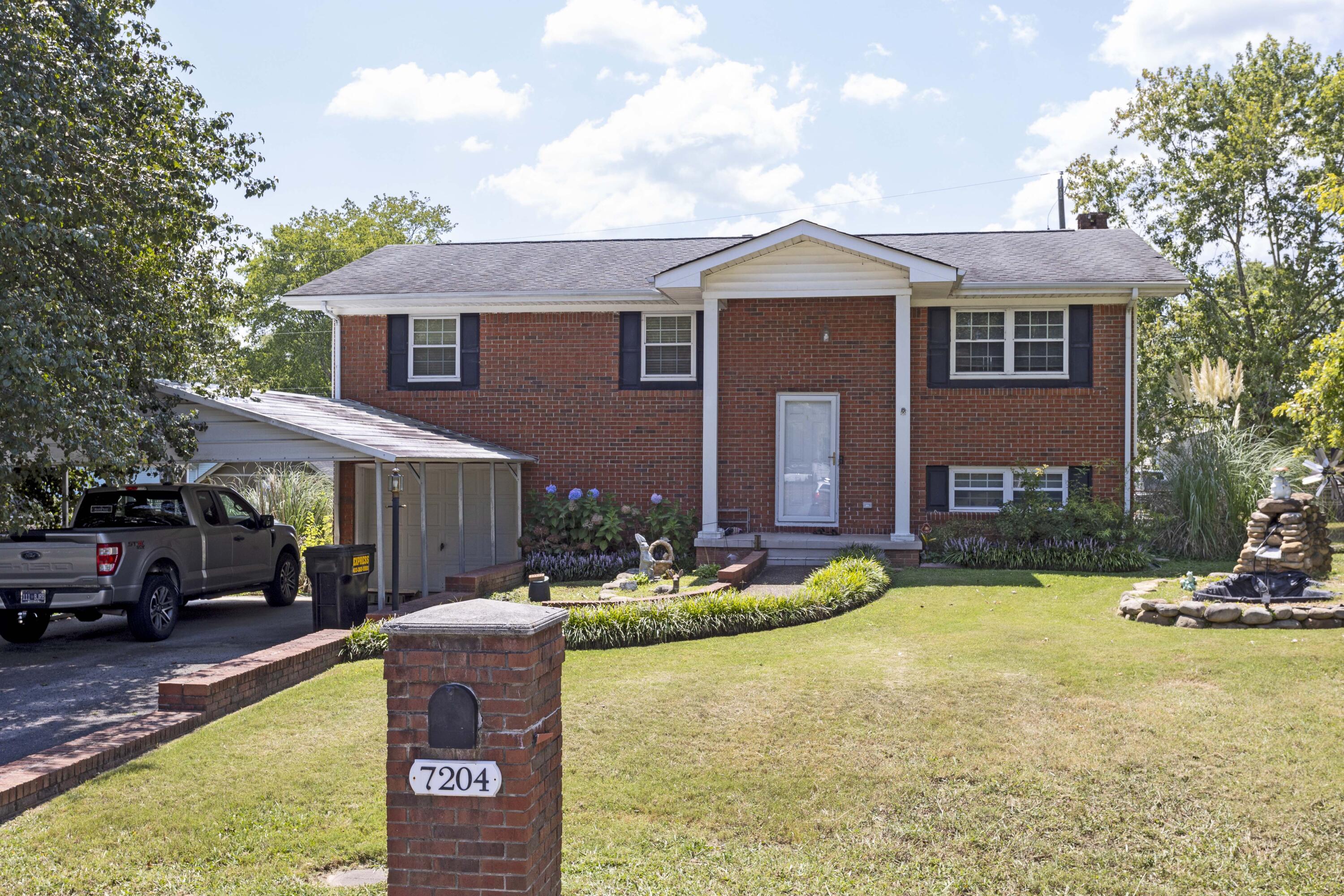 7204 Fairbanks Road, Hixson, Tennessee image 1