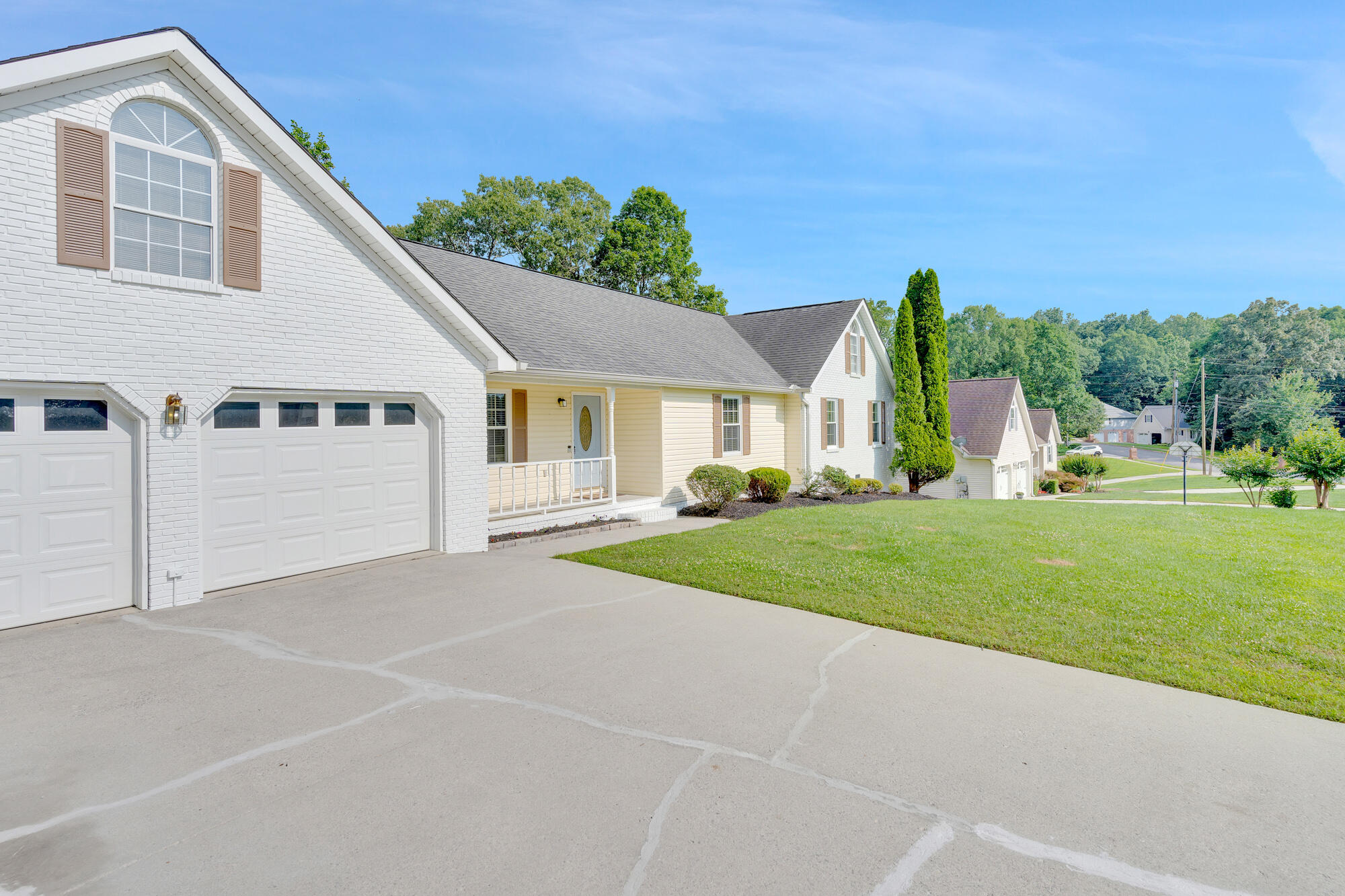 656 Blue Bird Lane, Ringgold, Georgia image 3