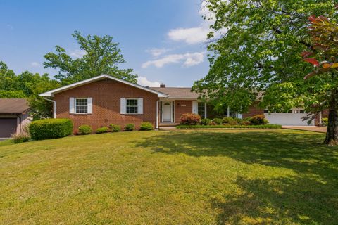 Photo of 5814 Crestview Drive, Hixson, TN 37343 (MLS # 1533581)