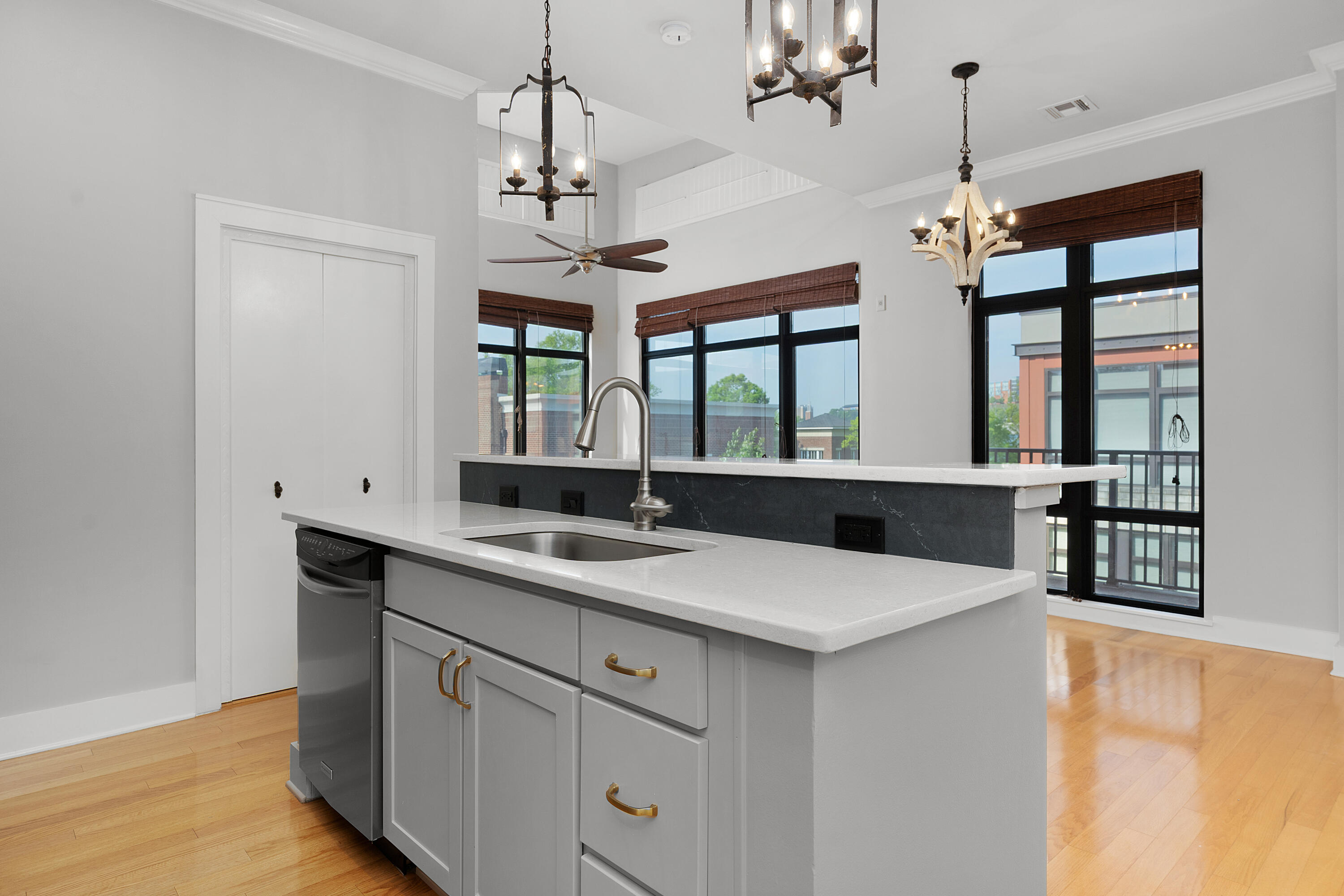 129 Walnut Street #UNIT 317, Chattanooga, Tennessee image 4