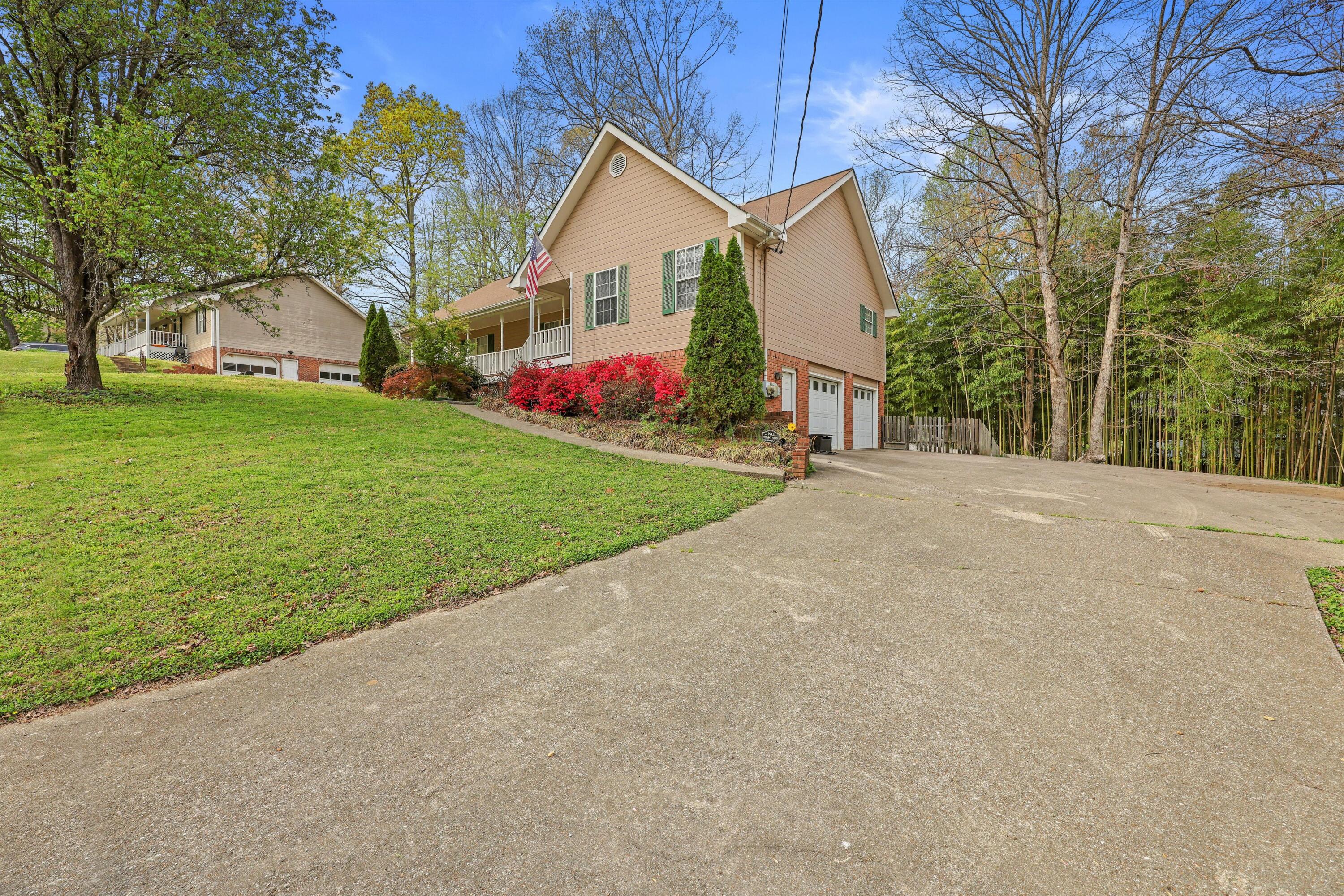 1132 Woodsage Drive, Soddy Daisy, Tennessee image 2