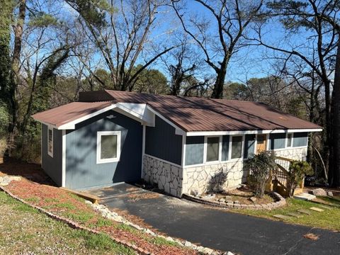 Photo of 3307 Kathleen Street, Chattanooga, TN 37411 (MLS # 1530539)