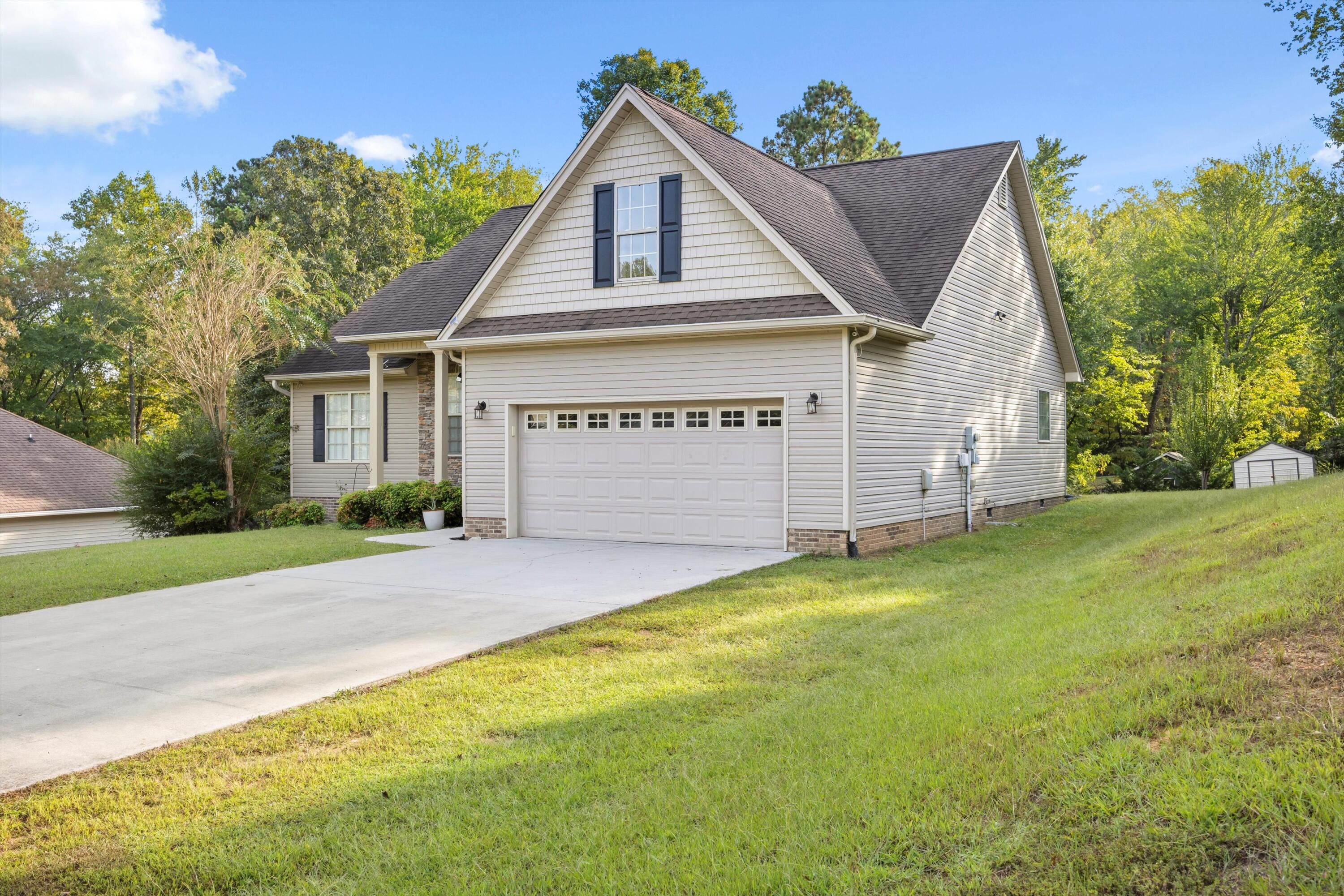 126 Old Pond Road SE