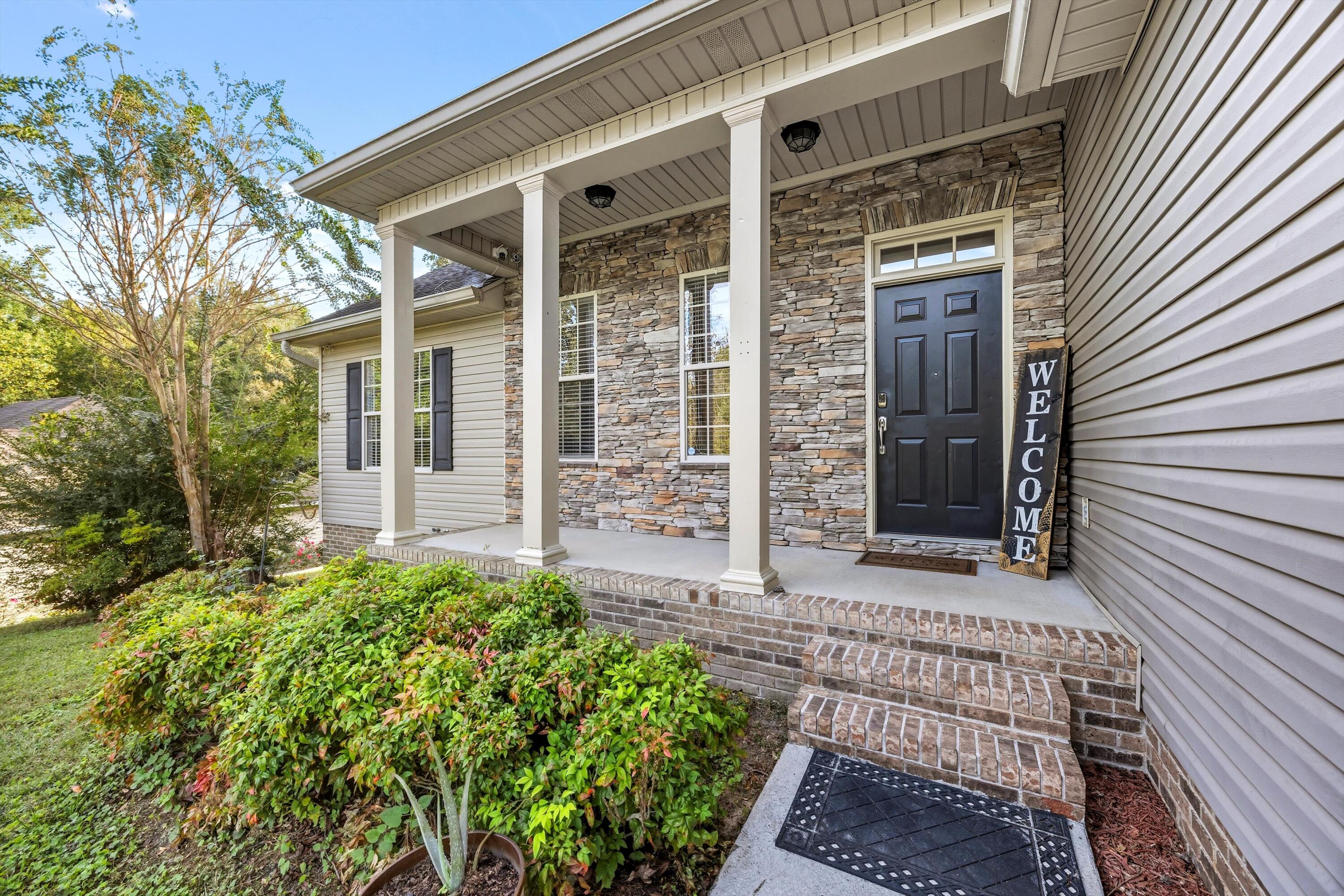 126 Old Pond Road SE
