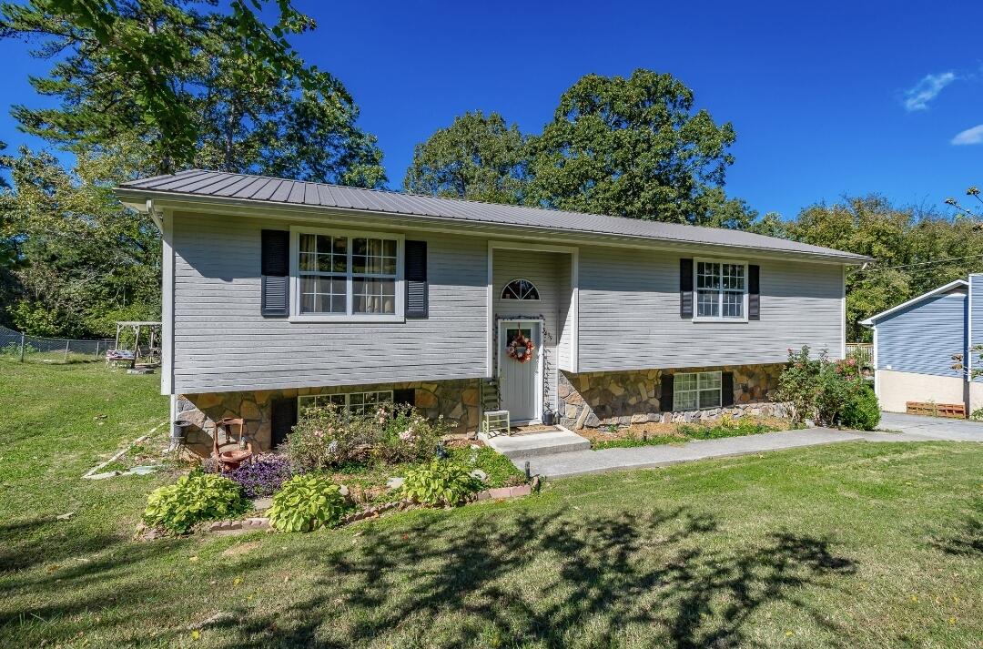 5439 Village Garden Drive, Ooltewah, Tennessee image 1