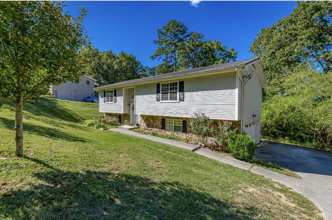 5439 Village Garden Drive, Ooltewah, Tennessee image 2