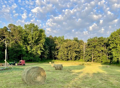 Tiny photo for 2208 Poe Road, Soddy Daisy, TN 37379 (MLS # 1528169)