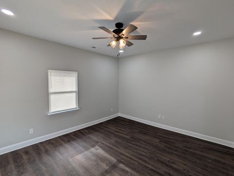 Tiny photo for 2409 12th Avenue, Chattanooga, TN 37407 (MLS # 1527645)