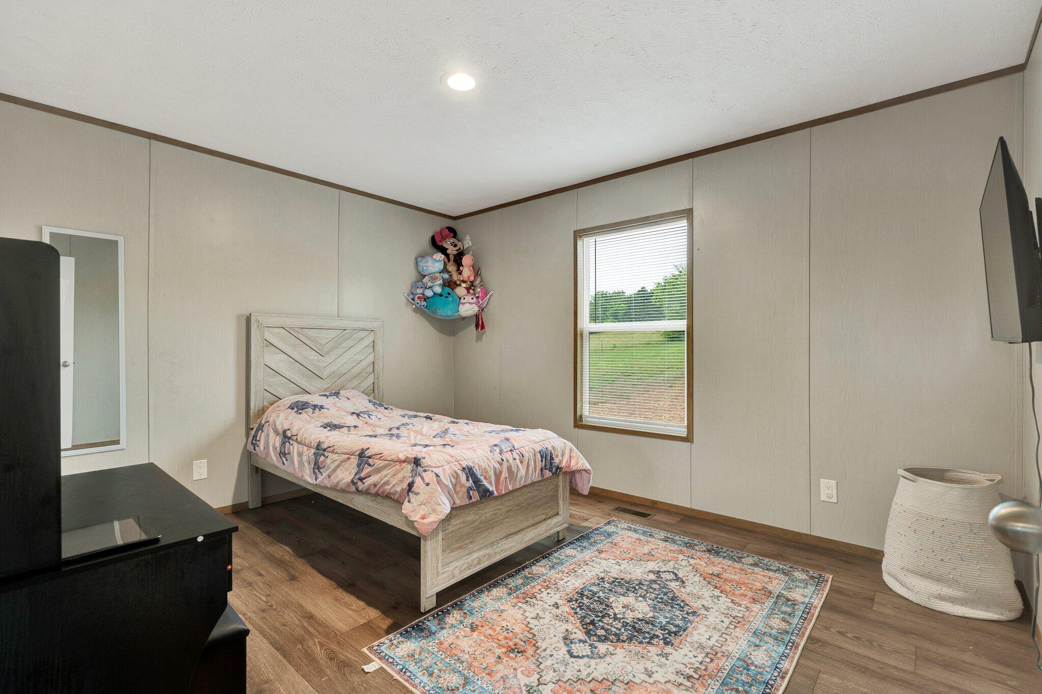 Sweetwater, Tennessee 37874, United States, 4 Bedrooms Bedrooms, ,2 BathroomsBathrooms,Residential,Active,228684