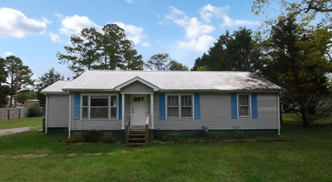 Photo of 105 Longwood Street, Chickamauga, GA 30707 (MLS # 1522231)