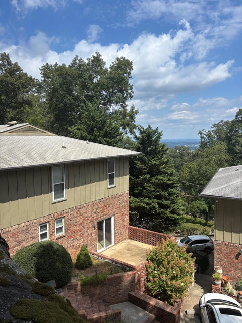 Photo of 922 Shingle Road, Chattanooga, TN 37409 (MLS # 1542798)