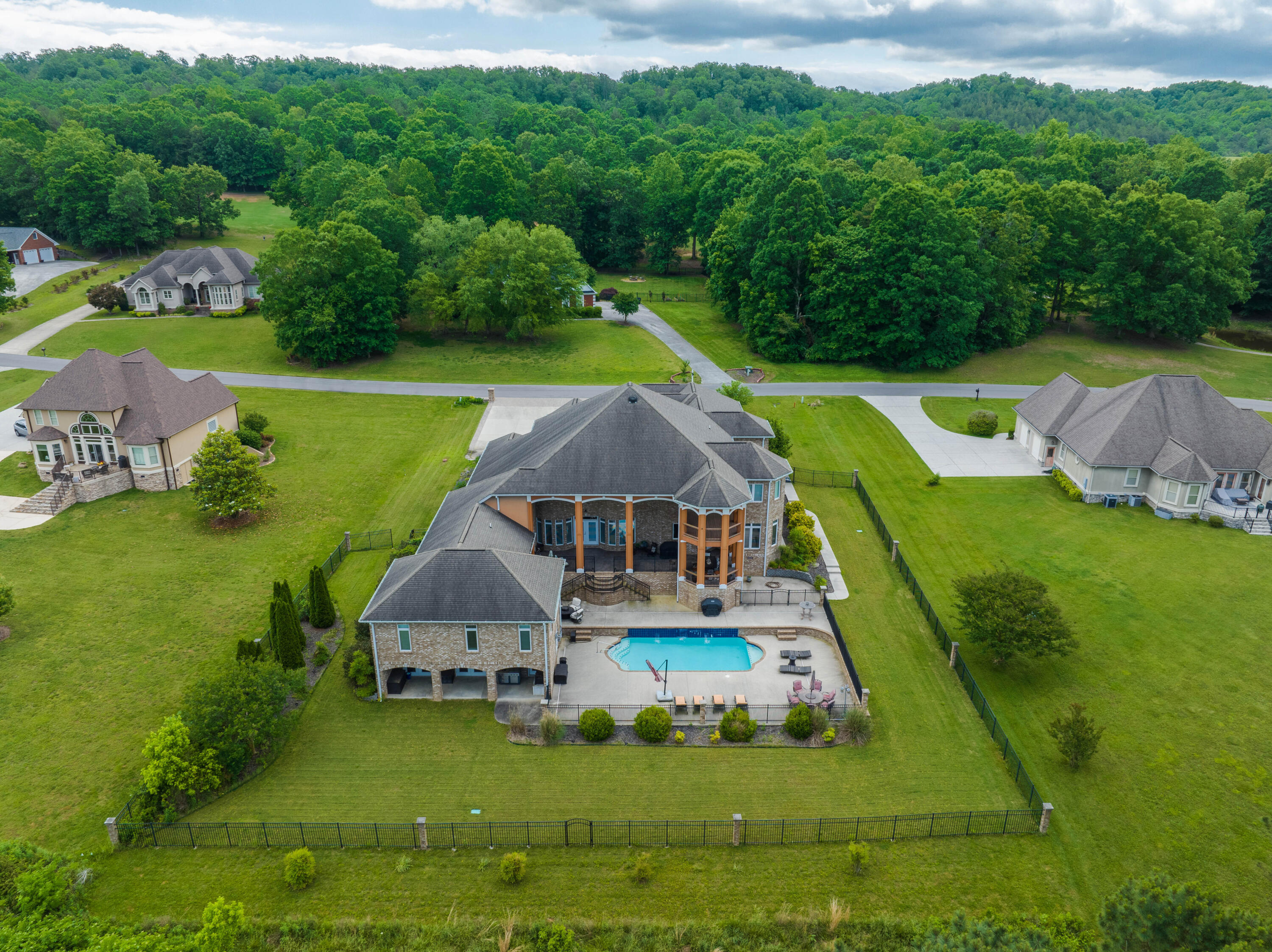 594 Castle Drive, Trenton, Georgia image 6