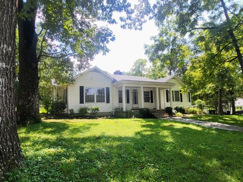 Photo of 4120 Bonny Oaks Drive, Chattanooga, TN 37406 (MLS # 1525474)