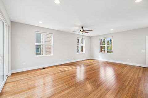 Tiny photo for 388 Harper Street, Chattanooga, TN 37405 (MLS # 1530357)