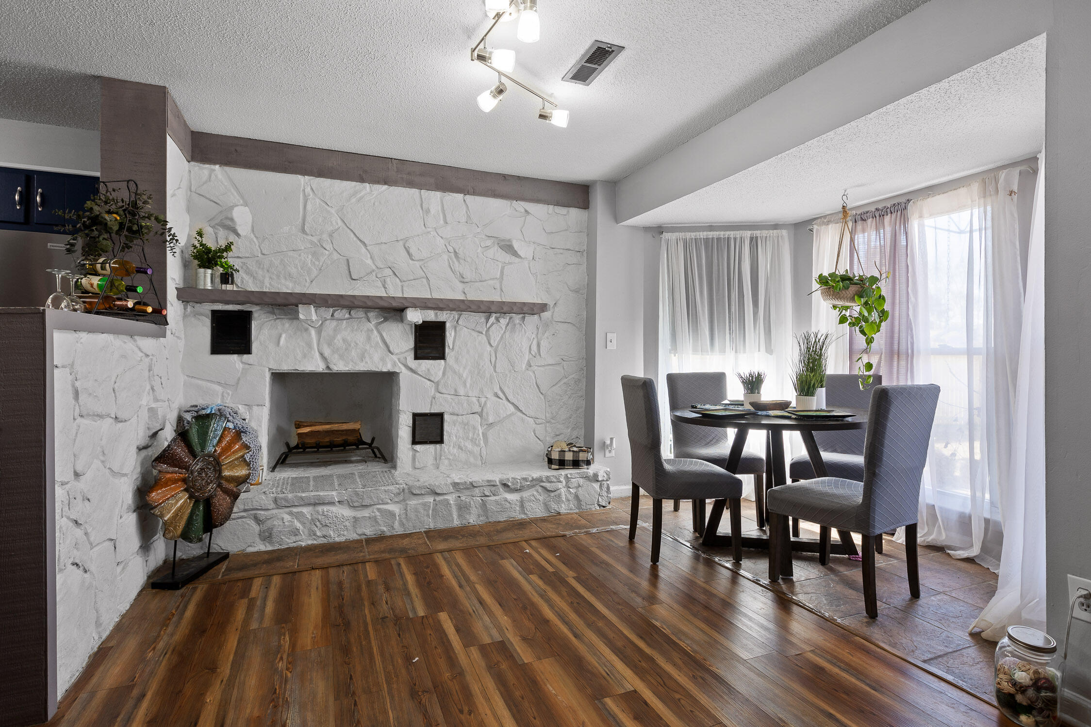 Chattanooga, Tennessee 37421, United States, 3 Bedrooms Bedrooms, ,2 BathroomsBathrooms,Residential,Active,14528