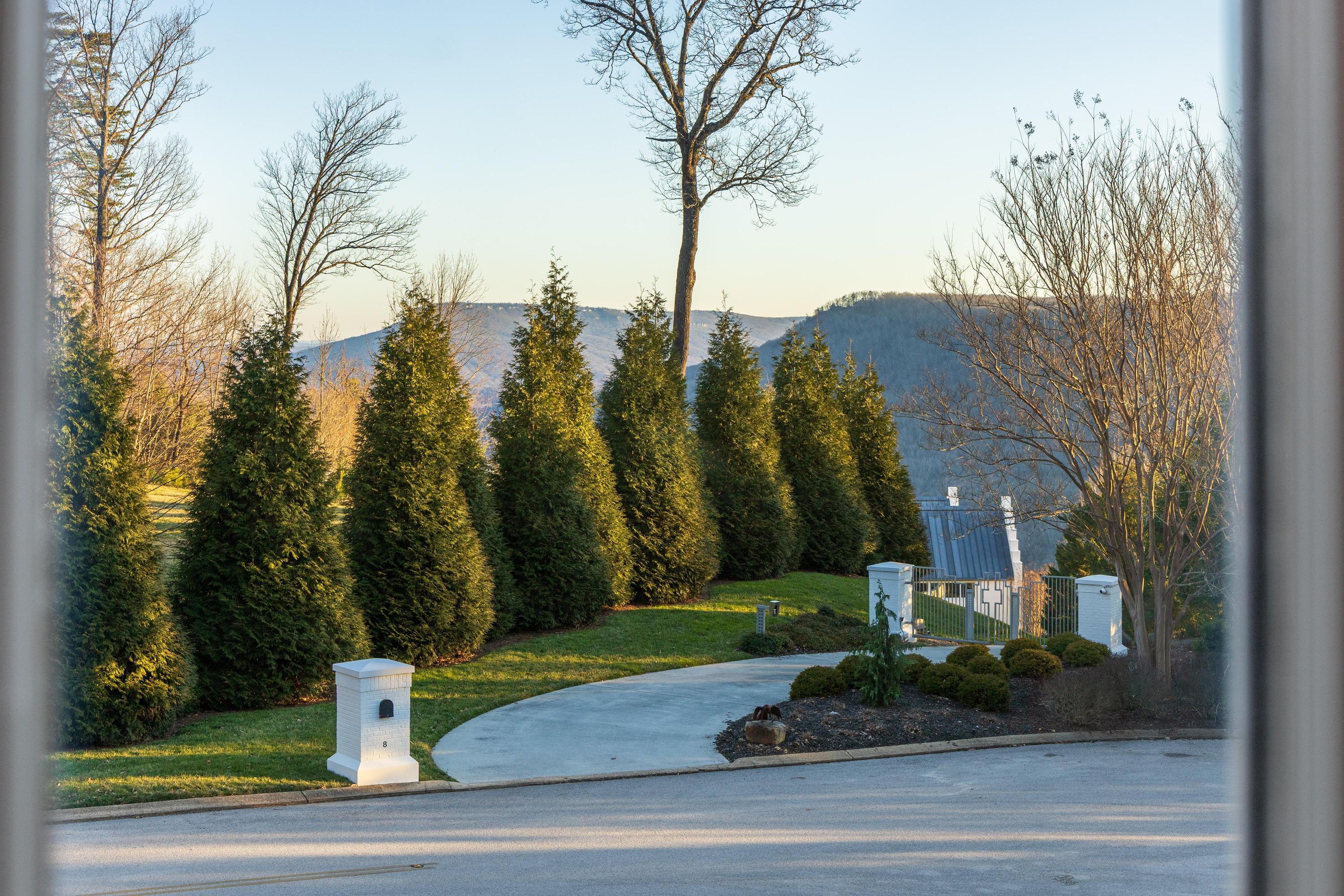 3 Close Family Road, Signal Mountain, Tennessee image 13