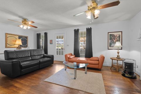 Tiny photo for 809 N Oakwood Street, Rossville, GA 30741 (MLS # 1530437)