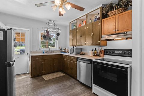 Tiny photo for 809 N Oakwood Street, Rossville, GA 30741 (MLS # 1530437)