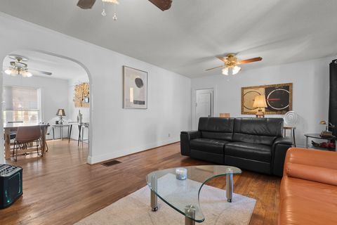 Tiny photo for 809 N Oakwood Street, Rossville, GA 30741 (MLS # 1530437)