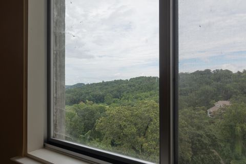 Photo of 1131 Stringers Ridge Road, Chattanooga, TN 37405 (MLS # 1525426)