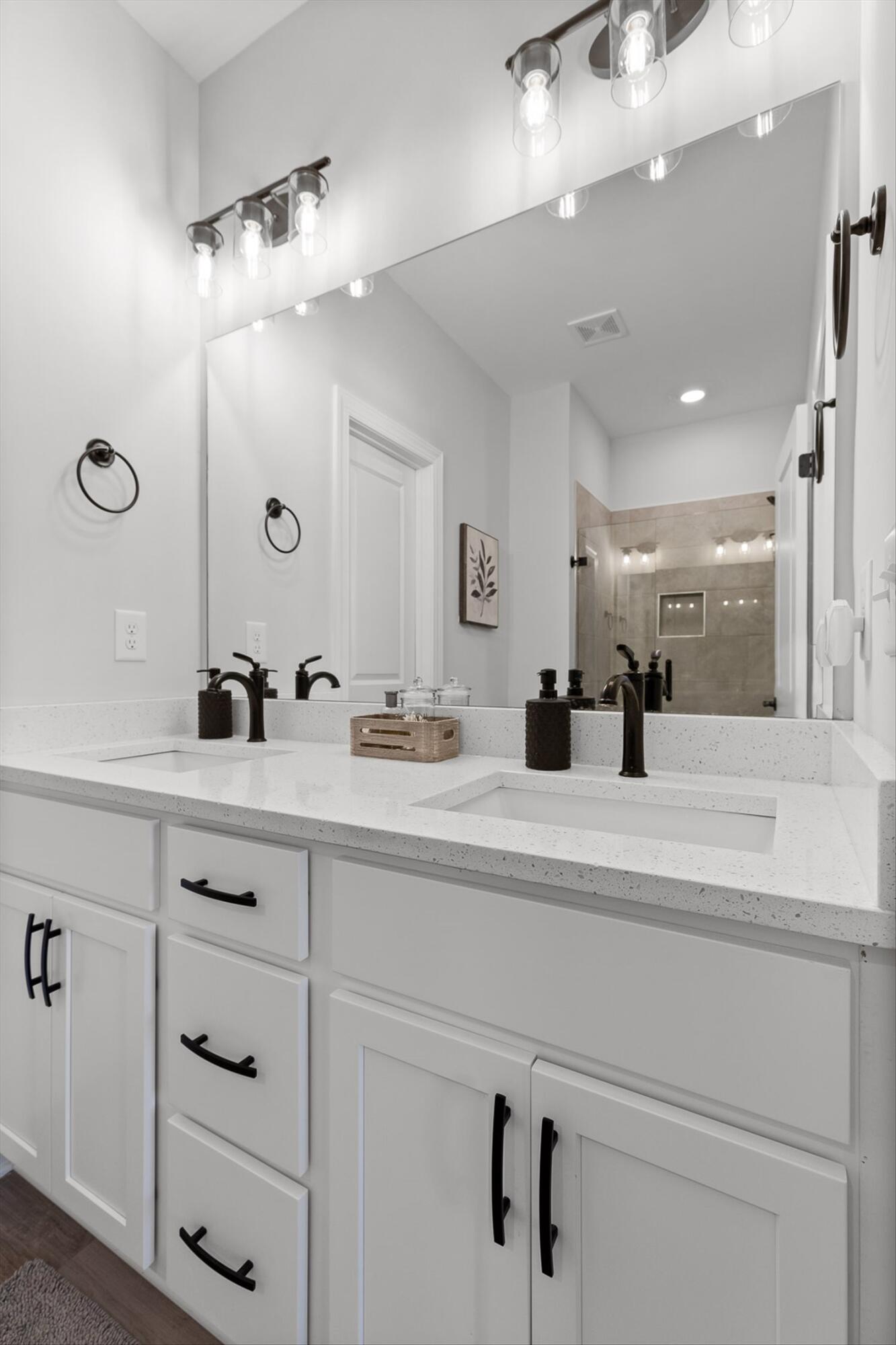 Chattanooga, Tennessee 37408, United States, 3 Bedrooms Bedrooms, ,3 BathroomsBathrooms,Residential,Active,239821