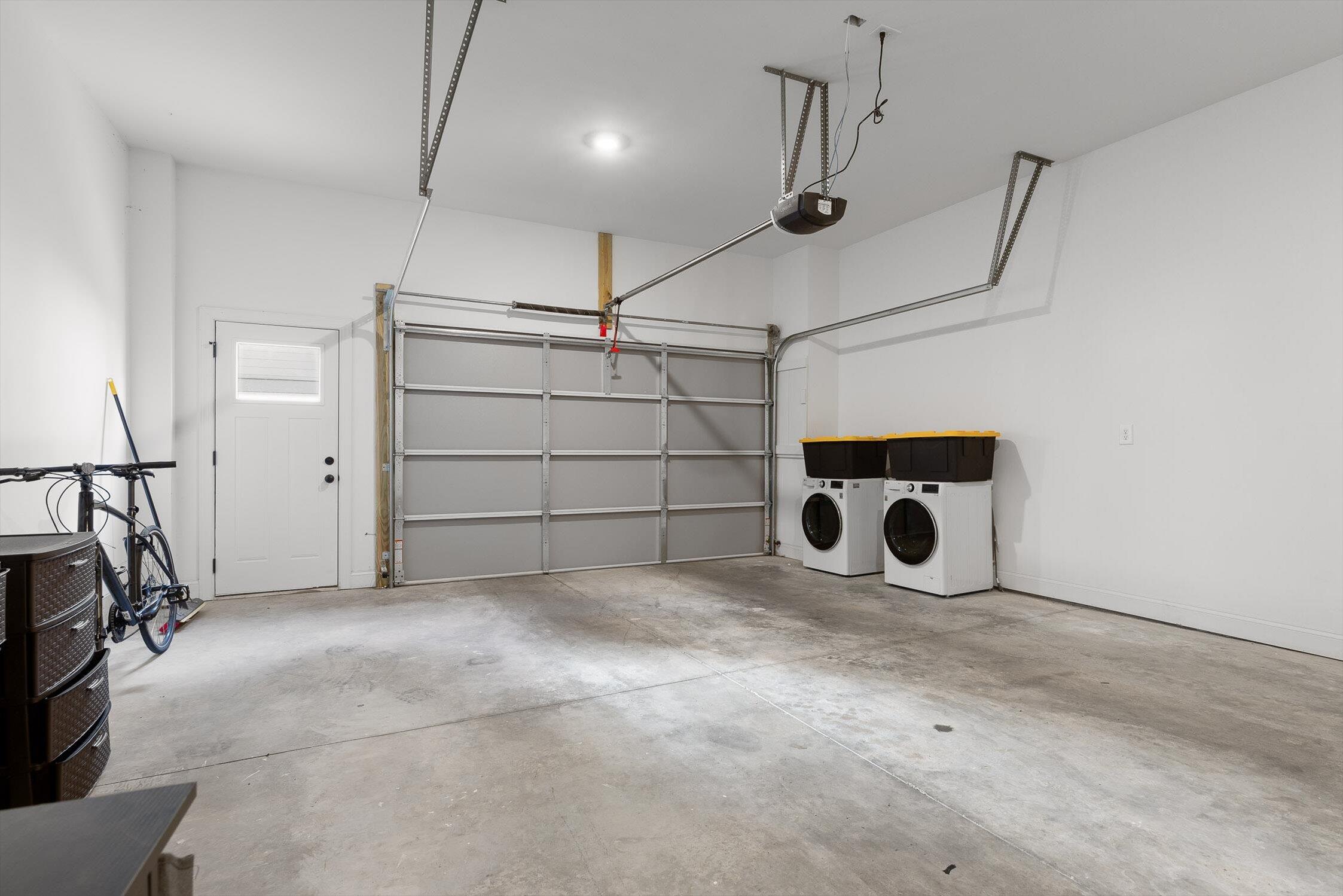 Chattanooga, Tennessee 37408, United States, 3 Bedrooms Bedrooms, ,3 BathroomsBathrooms,Residential,Active,239821